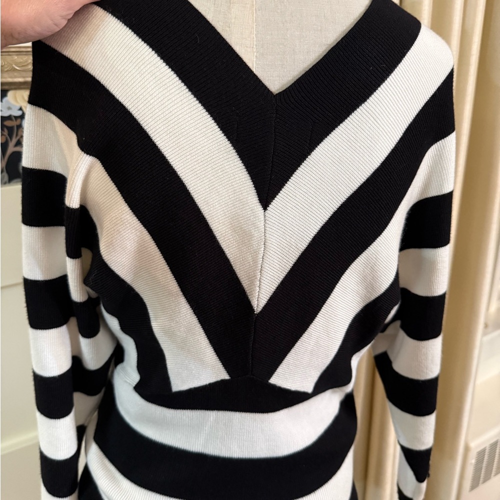Truth by Republic Black V Neck chevron pattern sweater  with Gold Label